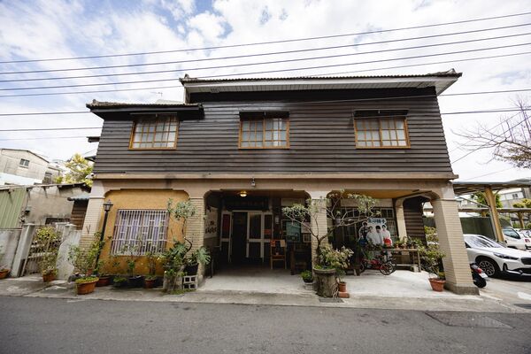 ▲▼朴子清木外科咖啡屋。（圖／黑皮的旅遊筆記授權提供）