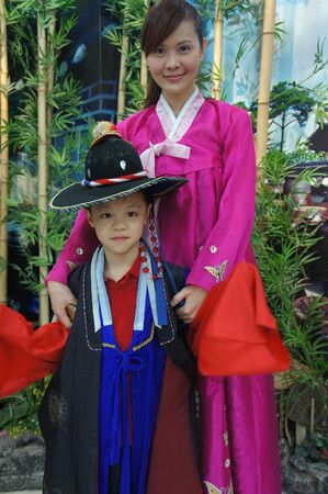 ▲宋逸民與陳維齡的兒子駿哥申請到七間英國與愛爾蘭的頂級大學研究所。（圖／翻攝臉書）