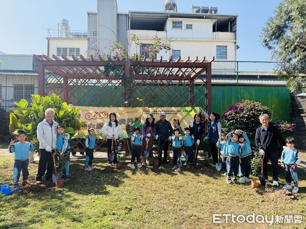 ▲一棵樹的力量，為山林種下未來，參山處三地植樹行動，推動低碳永續觀光。（圖／參山國家風景區管理處提供）