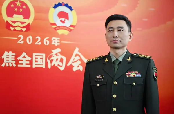 ▲▼   解放軍和武警部隊代表團新聞發言人張曉剛、2026兩會          。（圖／翻攝 極目新聞）