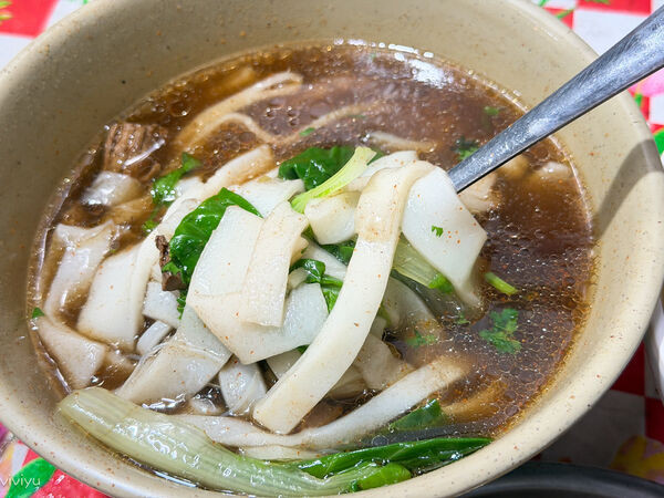 ▲▼南門素食麵。（圖／VIVIYU小世界授權提供）