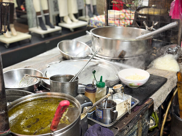 ▲▼南門素食麵。（圖／VIVIYU小世界授權提供）