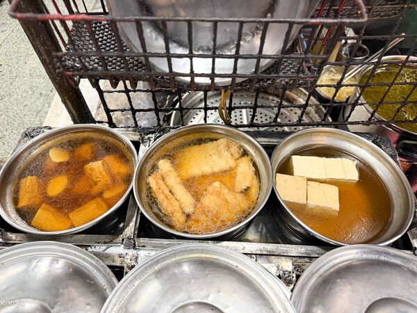 ▲▼南門素食麵。（圖／VIVIYU小世界授權提供）