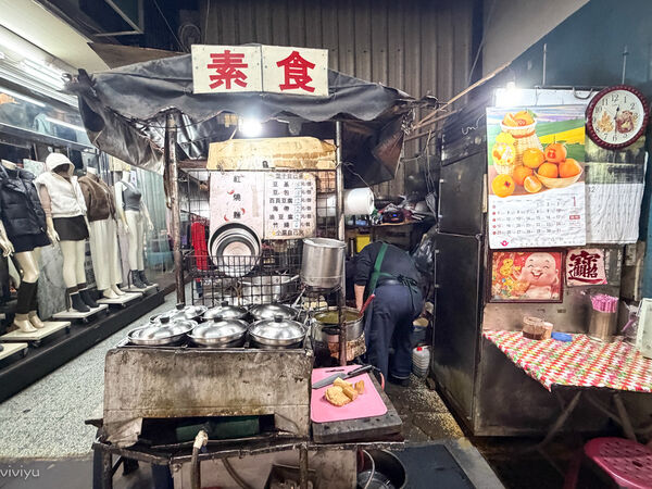 ▲▼南門素食麵。（圖／VIVIYU小世界授權提供）