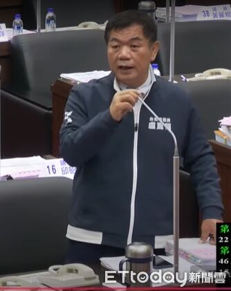 ▲台南市議會臨時會在新營召開，國民黨團聚焦土方與廚餘問題提出質詢。（記者林東良翻攝，下同）