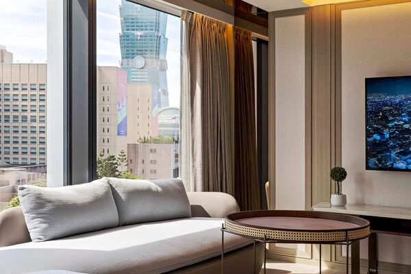 ▲台北大巨蛋步行僅約5分鐘的瀚寓酒店，推出「食旅應援」系列住房專案。（圖／業者提供）