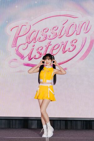 ▲中信兄弟PS人氣成員峮峮、邊荷律。（圖／中信兄弟提供）