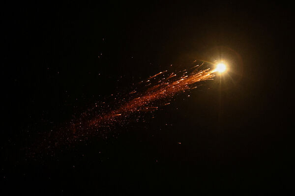 ▲▼ 在耶路撒冷可見一枚伊朗飛彈飛向以色列。（圖／路透）