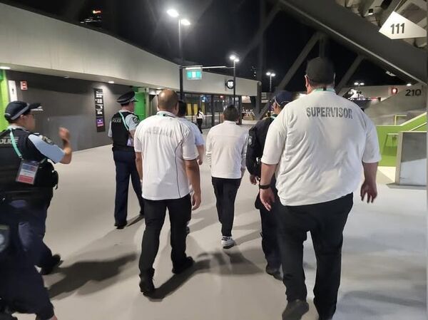 ▲▼為我國應援之前國家隊教練陳貴人遭警方請出場。（圖／翻攝自Facebook／李柏毅 拚搏未來）