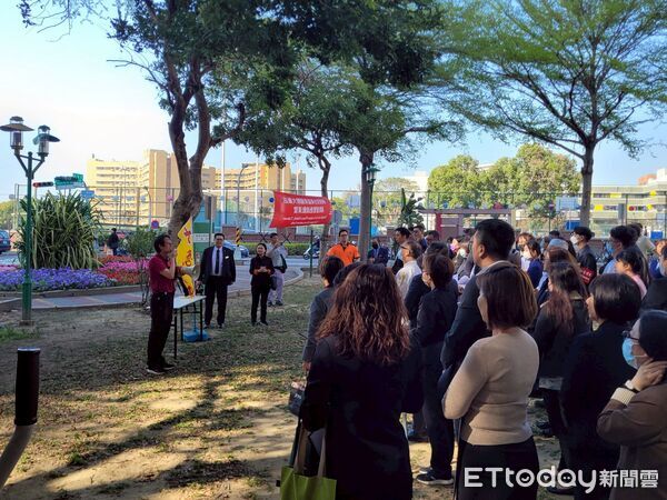 ▲台南市消防局東門分隊前往台南遠東香格里拉飯店辦理自衛消防編組訓練。（記者林東良翻攝，下同）