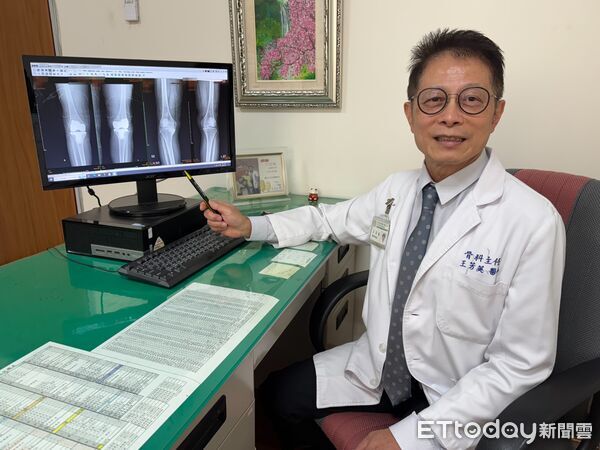 ▲吳姓婦人因膝關節嚴重退化接受雙膝人工關節置換手術，術後逐步恢復行走。（圖／記者游瓊華翻攝）