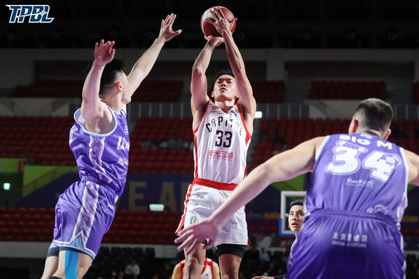 ▲戰神雷蒙恩、攻城獅馬力、陳紫柔。（圖／TPBL職籃提供）