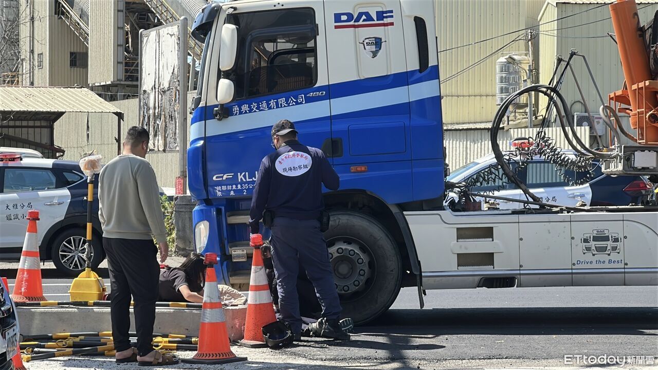 內輪差+視線死角!台中砂石車右轉拖輾騎士...頭部重創慘死