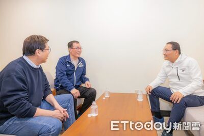 李四川戰新北喊「開工囉」　馬上見侯友宜喊：公務員也能出頭天