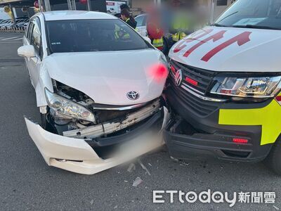 苗栗救護車跨區支援...路口慘被撞　肇事駕駛喊冤：我沒看到