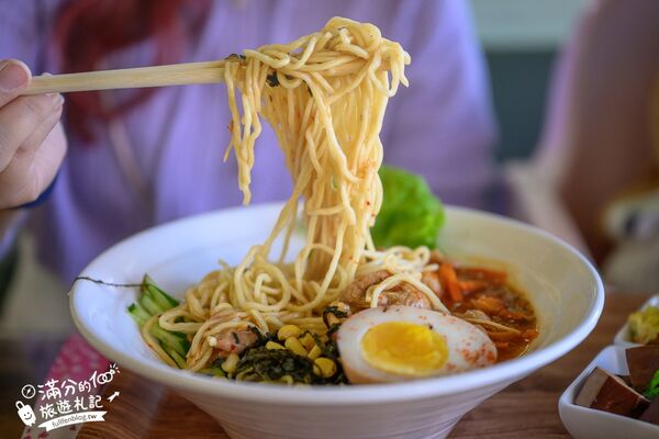 ▲▼新幹線列車站火車餐廳。（圖／部落客滿分的旅遊札記授權提供）