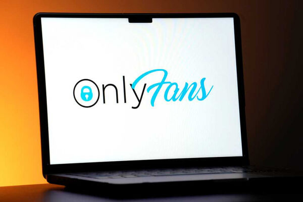 部分OnlyFans帳號會聘用外包「聊天員」代為與粉絲互動。