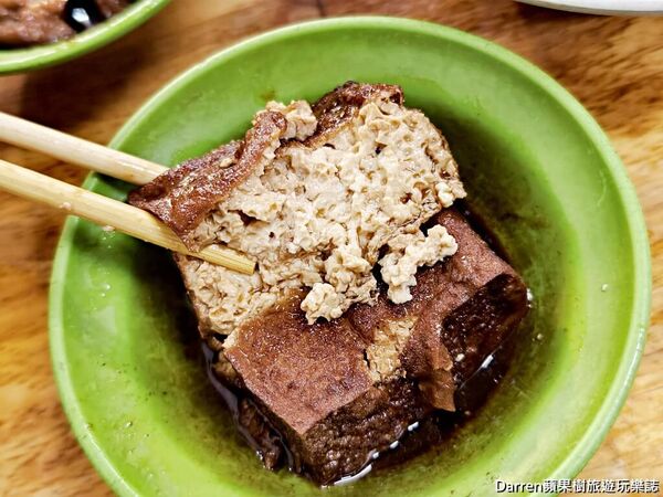 ▲▼蔡家排骨飯。（圖／部落客Darren蘋果樹旅遊玩樂誌授權提供）