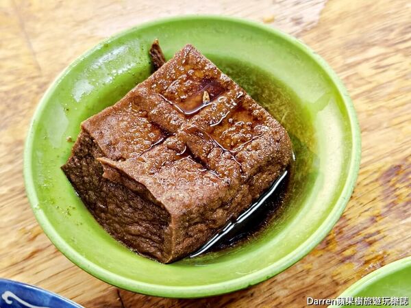 ▲▼蔡家排骨飯。（圖／部落客Darren蘋果樹旅遊玩樂誌授權提供）