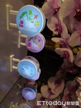 ▲超萌吉祥物「蘭獸」現身2026台灣國際蘭展，成為展場最吸睛亮點。（記者林東良翻攝，下同）