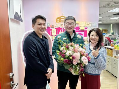 被梁文傑送花「林楚茵剛好路過」　他嚇爛急喊：這是給林委員的花