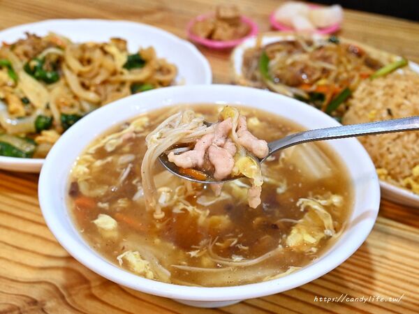▲▼陽光炒飯家族。（圖／部落客糖糖&rsquo;s 享食生活授權提供）