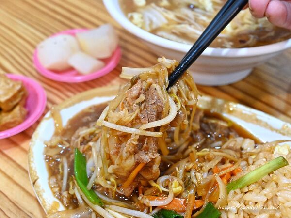 ▲▼陽光炒飯家族。（圖／部落客糖糖&rsquo;s 享食生活授權提供）