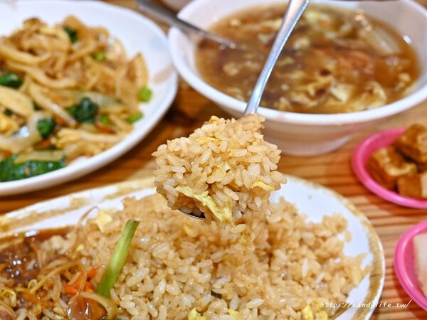 ▲▼陽光炒飯家族。（圖／部落客糖糖&rsquo;s 享食生活授權提供）