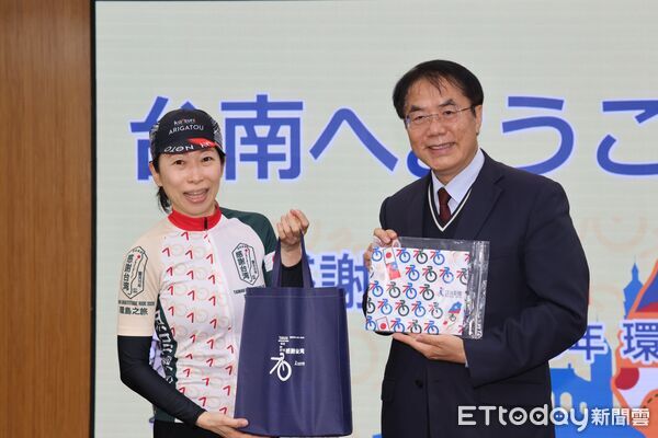▲日本「東日本大地震15周年自行車環台感謝之旅」團隊抵達台南，市長黃偉哲親自迎接。（記者林東良翻攝，下同）