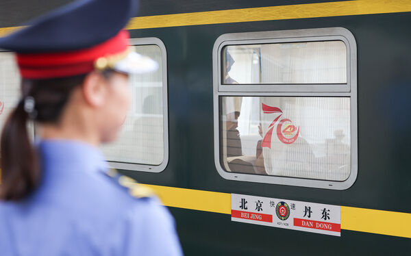 ▲執行中朝國際列車運輸服務的K27／28班次列車。（圖／CFP）