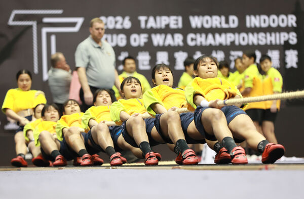 ▲景美臺師大B隊贏得公開女子500公斤級金牌。（圖／拔河協會提供）