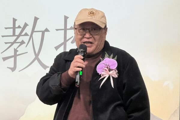 ▲《編劇泰斗張永祥先生回憶與回顧》發表會，遺孀張任芝蘭、曹啟泰、朱延平、蔡國榮和小百合（周月綺）出席。（圖／台北市電影委員會提供）