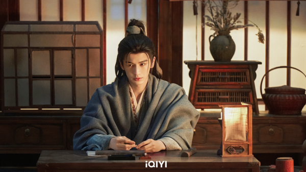 ▲《逐玉》張凌赫、田曦薇。（圖／iQIYI愛奇藝國際版）