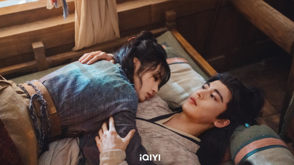 ▲《逐玉》張凌赫、田曦薇。（圖／iQIYI愛奇藝國際版）