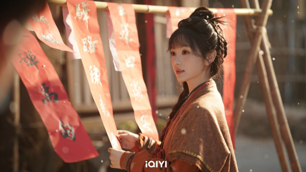 ▲《逐玉》張凌赫、田曦薇。（圖／iQIYI愛奇藝國際版）