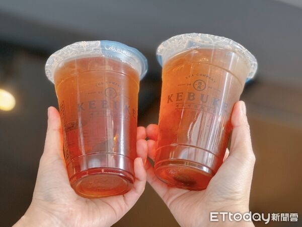 ▲▼「可不可熟成紅茶」宣布改名為「可不可熟成茶行」，並於推出全新「茶花烏龍系列」。（圖／記者蕭筠攝）