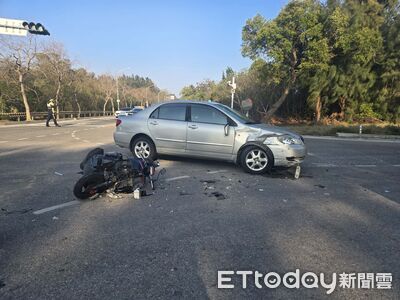 左轉不讓直行車！女騎士被撞「機車撞成鐵球」　骨裂急送醫