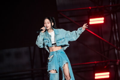 〈Like Jennie〉來了！孫淑媚中空露纖腰辣舞　這角度超像Jennie