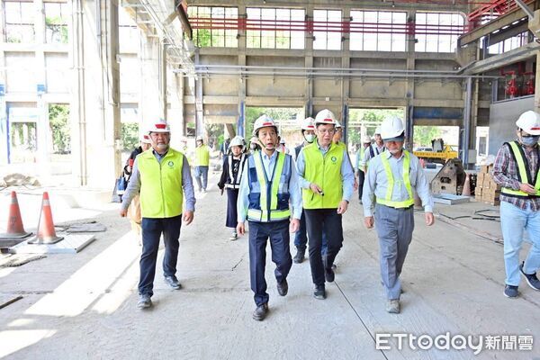 ▲▼ 占地1.5公頃！高雄首座半室內親子樂園拚6月完工　園內設施曝光。（圖／記者賴文萱翻攝）