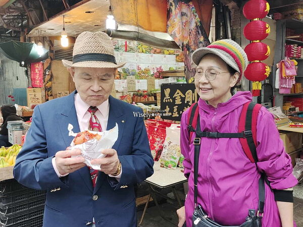 ▲▼阿婆蚵嗲圈圈餅。（圖／WISELY`S 拍拍照寫寫字授權提供）