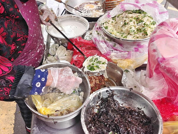 ▲▼阿婆蚵嗲圈圈餅。（圖／WISELY`S 拍拍照寫寫字授權提供）