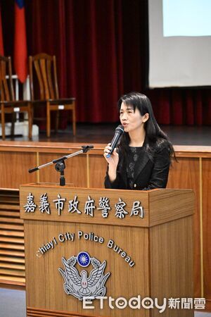 ▲▼  399元育兒行李箱成千萬詐騙陷阱嘉市警攜金融機構推AI防詐ATM 強化阻斷詐騙金流 。（圖／嘉義市警局提供）