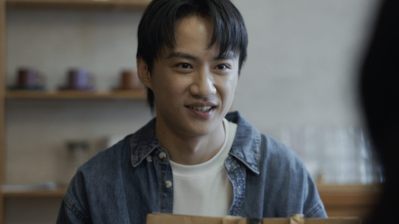 ▲▼椅子樂團〈人去樓空〉、〈生份的你〉上下集 MV 。（圖／明天的歌有限公司提供）