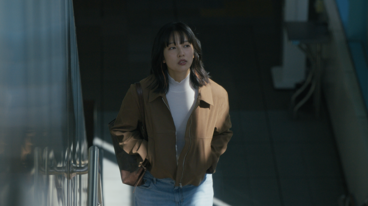 ▲▼椅子樂團〈人去樓空〉、〈生份的你〉上下集 MV 。（圖／明天的歌有限公司提供）