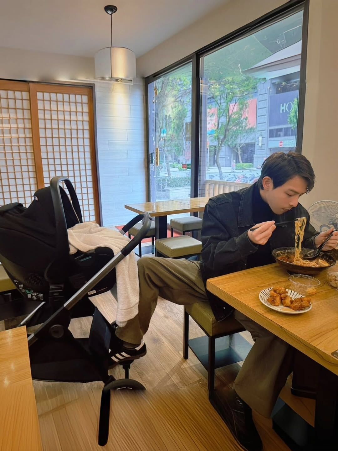 ▲▼連晨翔遭劉品言醜照復仇：別惹另一半。（圖／翻攝自Instagram／hsiang_5208）