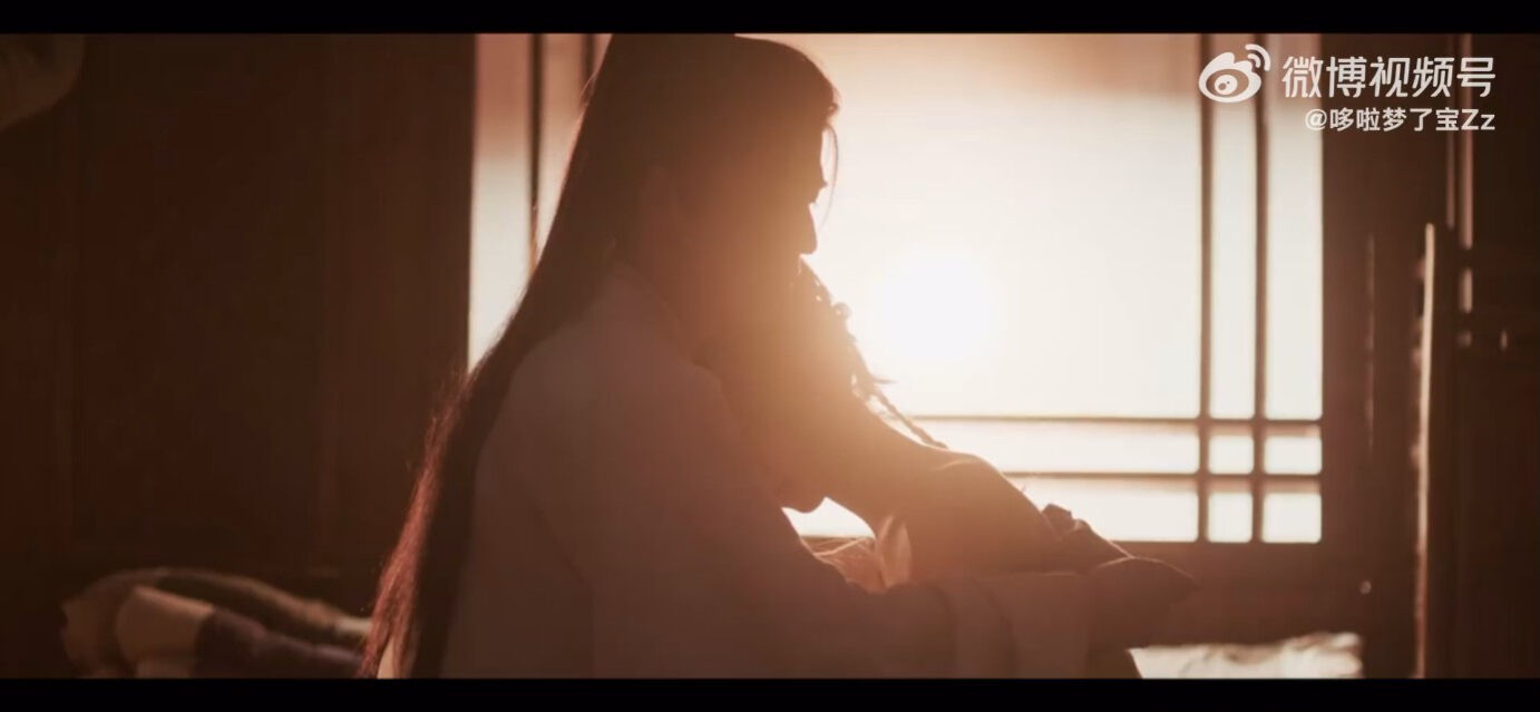 ▲▼《逐玉》脫衣刮痧神還原小說名場面。（圖／翻攝自微博）