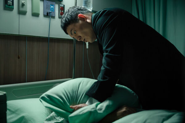 ▲春風在《死亡賭局》中飾演的勝毅曾是王牌投手，有不為人知的苦衷才跌落谷底。（圖／英傑哆影業提供）