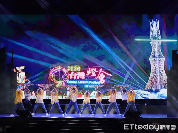 ▲▼   燈火傳承六百年！明華園大戲閃耀嘉義燈會 翁章梁幽默回應「不延期」：回歸本業服務大眾  。（圖／嘉義縣政府提供）