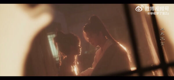 ▲▼《逐玉》脫衣刮痧神還原小說名場面。（圖／翻攝自微博）