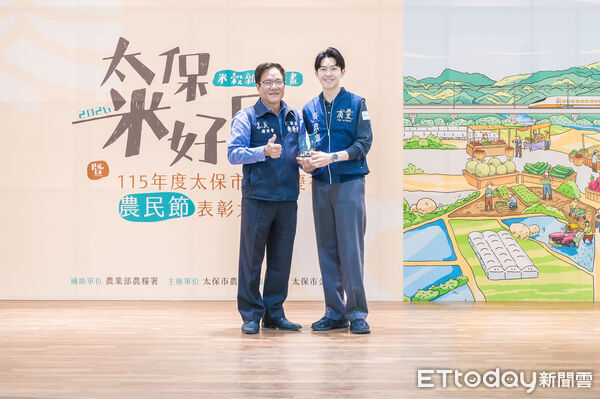 ▲▼      嘉義太保吳政憲空少返鄉投入政壇    。（圖／記者翁伊森攝）